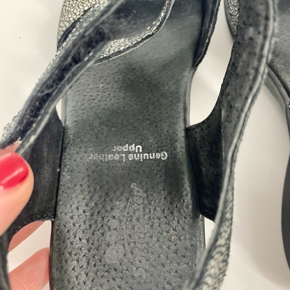 Spring Step Ankle Strap Sandals Black White Leather Natal Wedge Comfort 37 / 7 - Picture 4 of 8